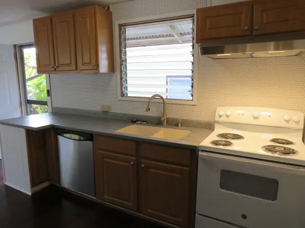 Hilo, HI 96720,54 DERBY LN