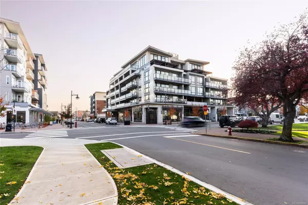 Sidney, BC V8L 1Y8,2461 Sidney Ave #504