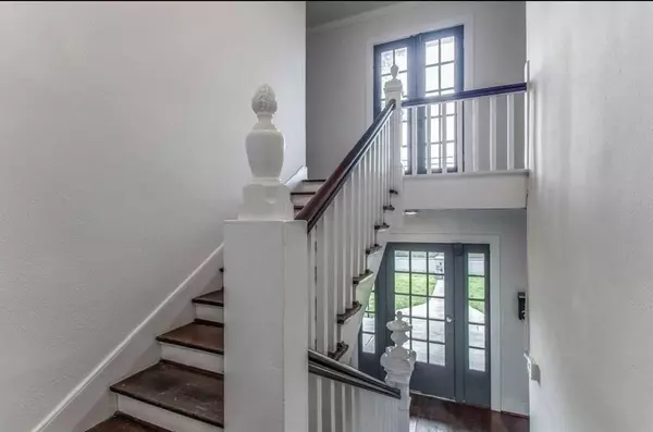 Dallas, TX 75206,5901 Belmont Avenue #4