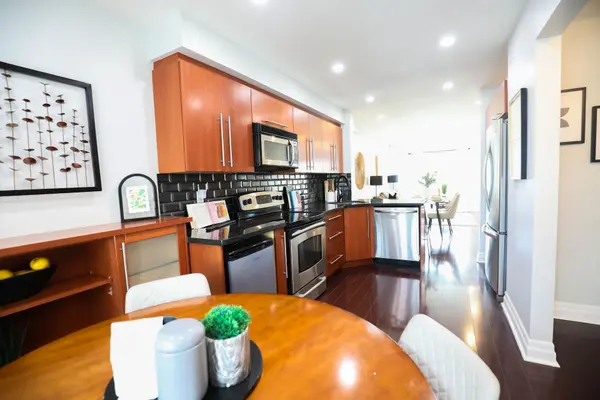 Toronto E10, ON M1B 4W8,3 Durness AVE