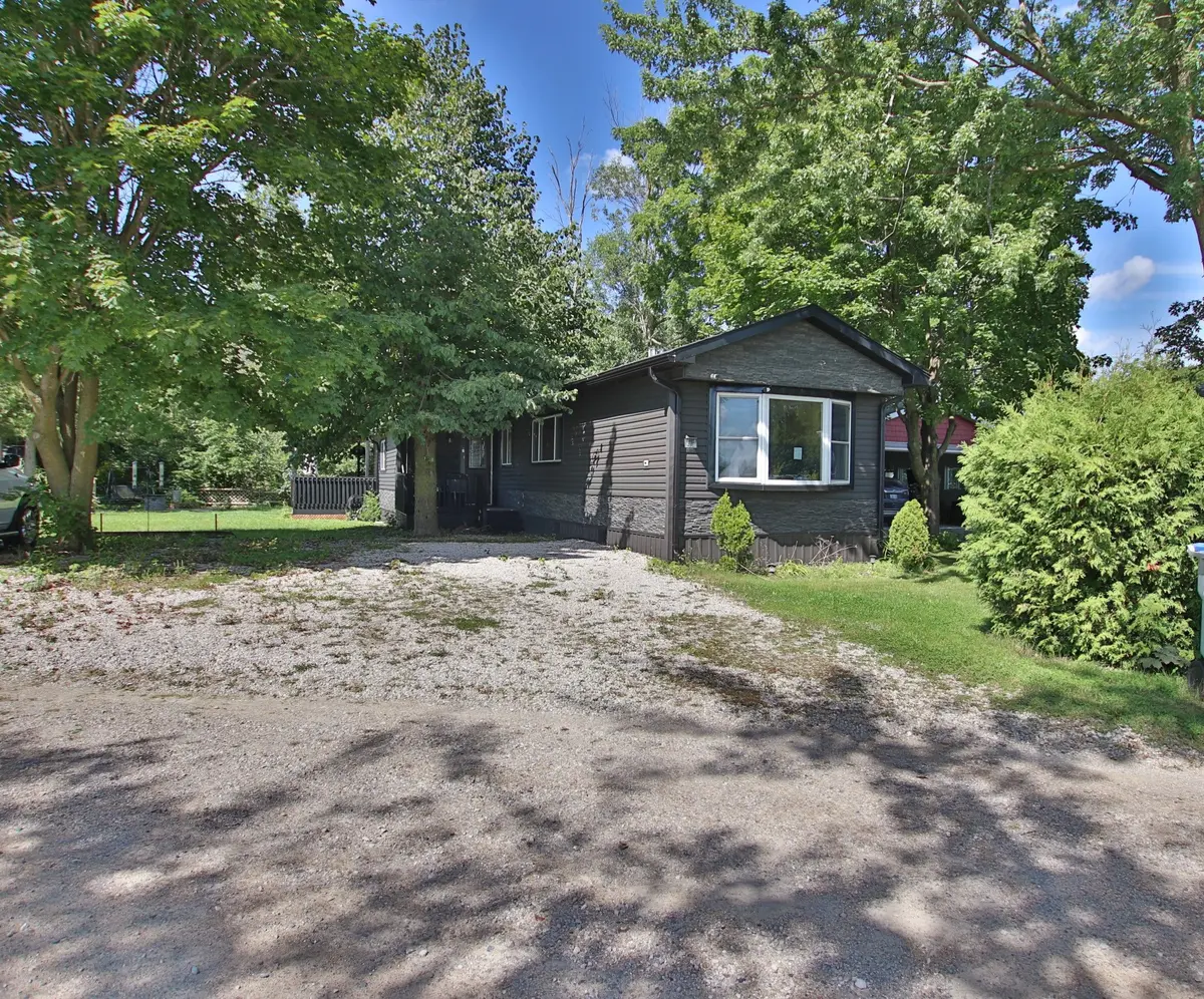 75049 Hensall RD #7 First Ave, Huron East, ON N0K 1W0