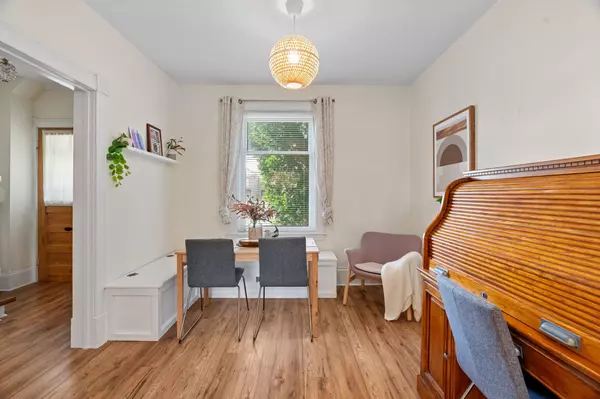 Stratford, ON N5A 4K8,147 Bay ST