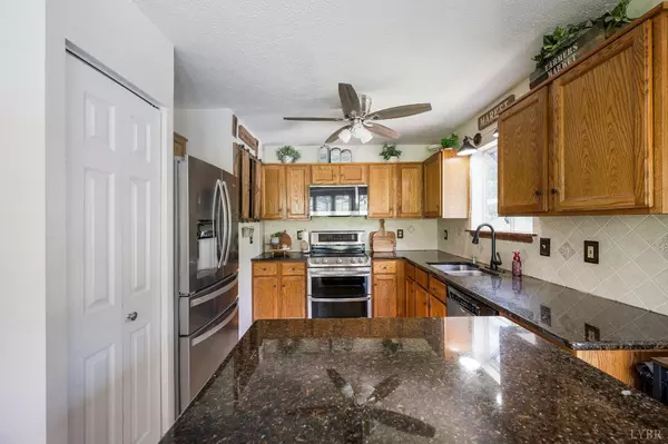 Lynchburg, VA 24503,101 Cedar Branch RD