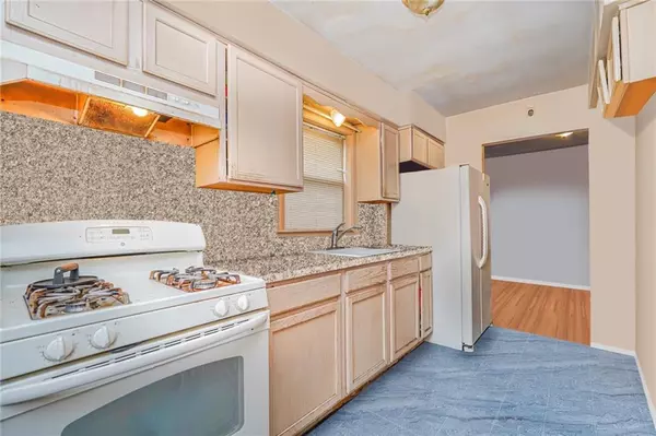 Ozone Park, NY 11417,132-01 100th ST