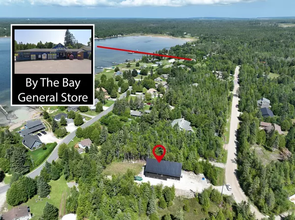 Northern Bruce Peninsula, ON N0H 2T0,64 Baywatch DR