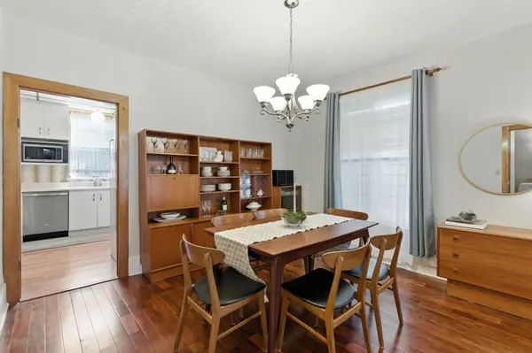 484 John ST N, Hamilton, ON L8L 4R5