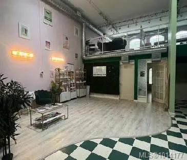 Nanaimo, BC V9R 2T5,335 Wesley St #208