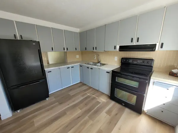 903J Elmsmere RD, Beacon Hill North - South And Area, ON K1J 8G4