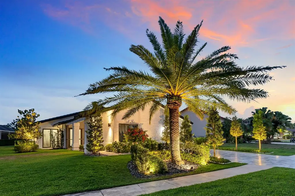 Boca Raton, FL 33498,19590 Sea Pines Way