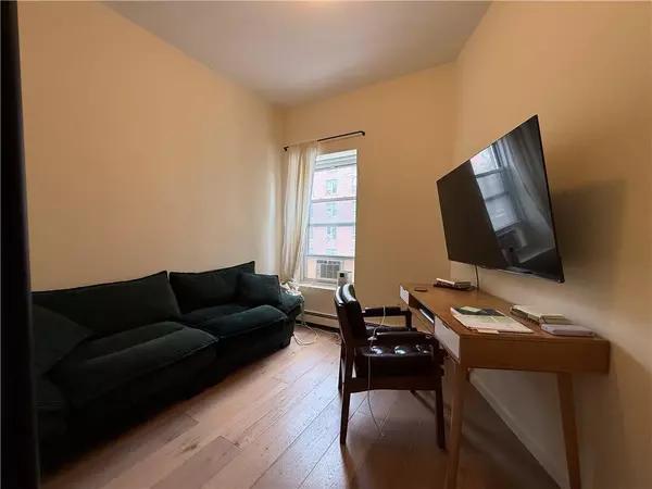 Brooklyn, NY 11205,42 Clermont AVE #3