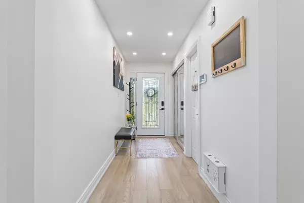 Mississauga, ON L5L 3B9,4212 Powderhorn CRES