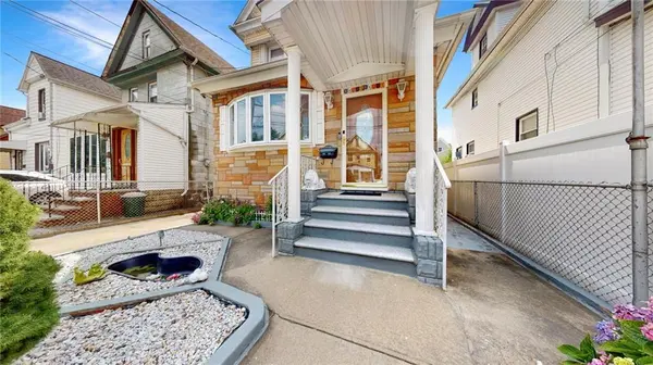 South Richmond Hill, NY 11419,95-20 108th ST