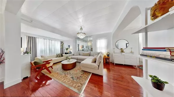 South Richmond Hill, NY 11419,95-20 108th ST