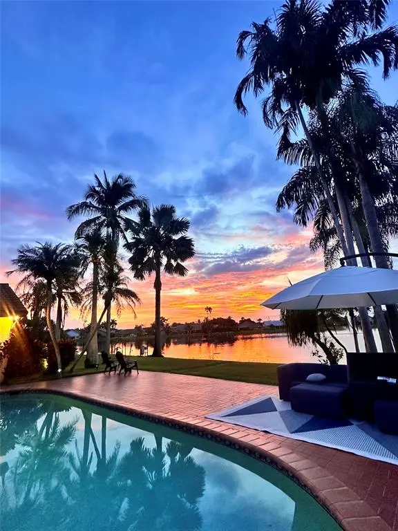 Davie, FL 33324,1661 E Oak Knoll Cir