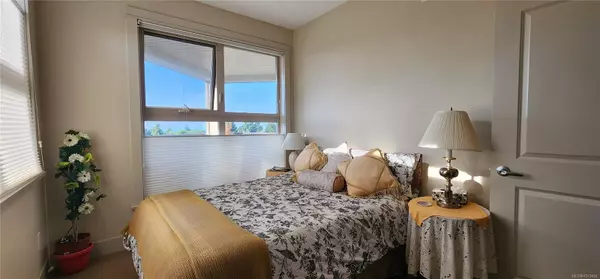 Nanaimo, BC V9V 1W8,6310 McRobb Ave #321