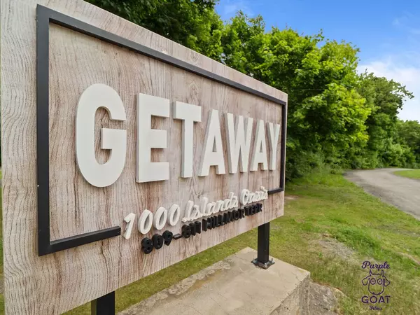 Elizabethtown-kitley, ON K6V 7G3,809-811 HILMOR TER S #1,2,3,4,5