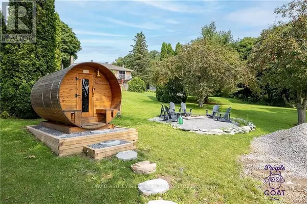 Elizabethtown-kitley, ON K6V 7G3,809-811 HILMOR TER S #1,2,3,4,5