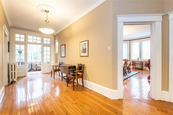 Logy Bay-middle Cove-outer Cove, NL A1K 4E7,52 Cloyne Drive