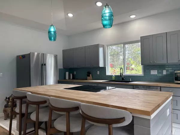 Volcano, HI 96785,11-3927 LIONA ST