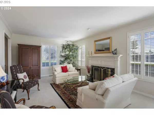 West Linn, OR 97068,1470 ROSEMONT RD