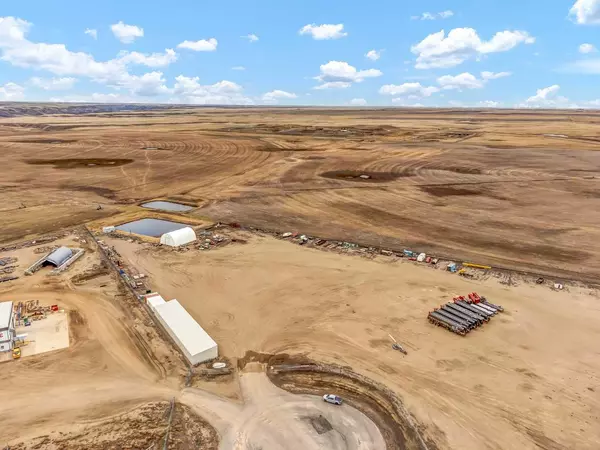 Rural Cypress County, AB T0J 2P0,7013 Old Trans Canada HWY #6