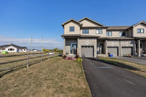 Loyalist, ON K7N 0A8,147 SIMURDA CT