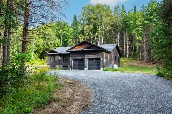 Huntsville, ON P1H 2J4,149 BOWYER RD W