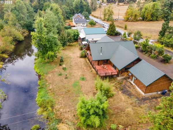 39582 LITTLE FALL CREEK RD, Fall Creek, OR 97438
