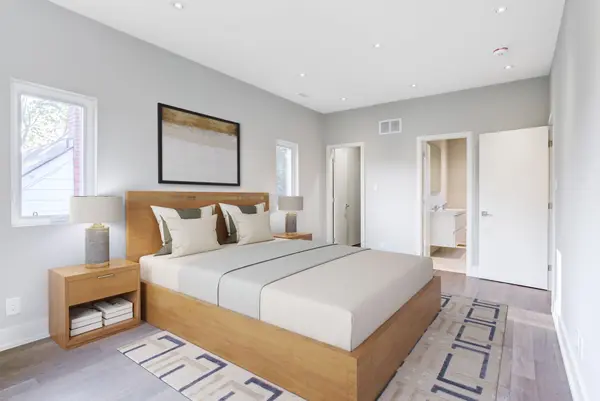 Toronto E04, ON M1R 1C3,18 Innisdale DR