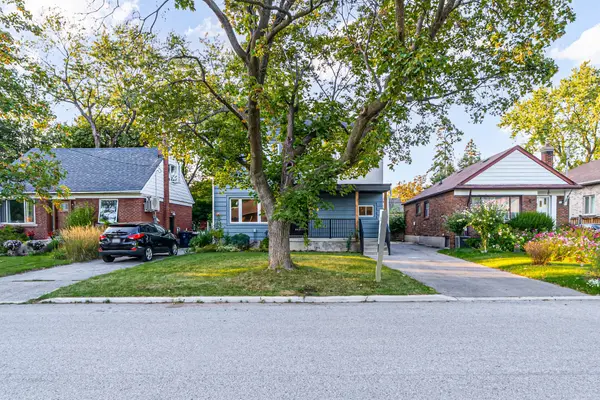 Toronto E04, ON M1R 1C3,18 Innisdale DR