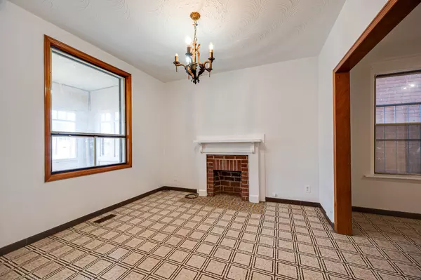 Toronto W03, ON M6N 1G7,33 Hounslow Heath RD