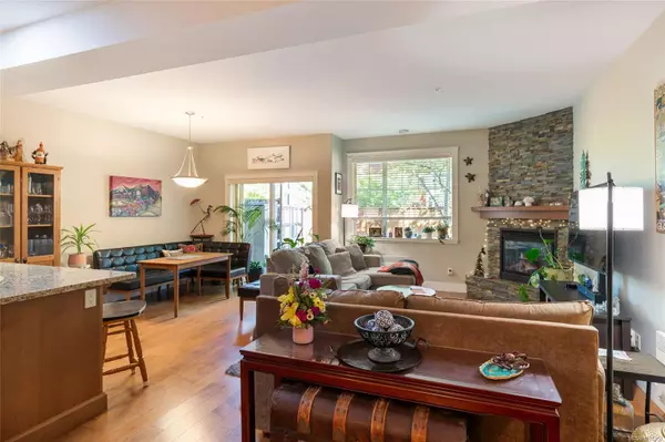 Parksville, BC V9P 1K4,344 Hirst Ave #2