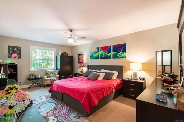 Parksville, BC V9P 1K4,344 Hirst Ave #2