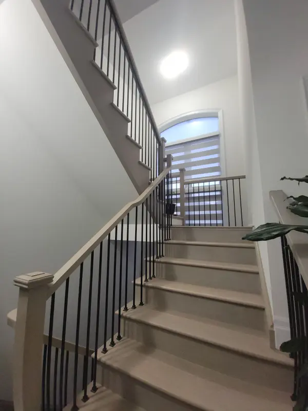 Oakville, ON L6H 7G1,3253 Dove DR