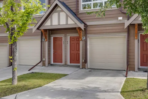 Calgary, AB T3R 0V3,45 Sherwood LN NW