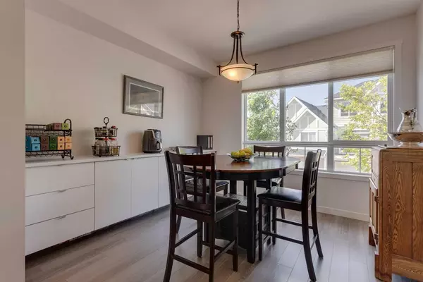 Calgary, AB T3R 0V3,45 Sherwood LN NW