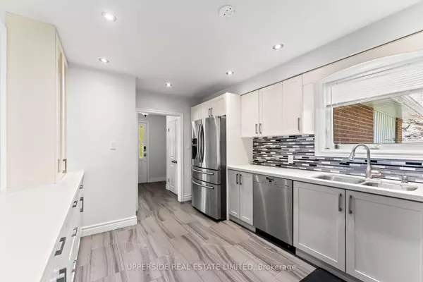 Toronto E10, ON M1E 3M9,16 Janellan TER