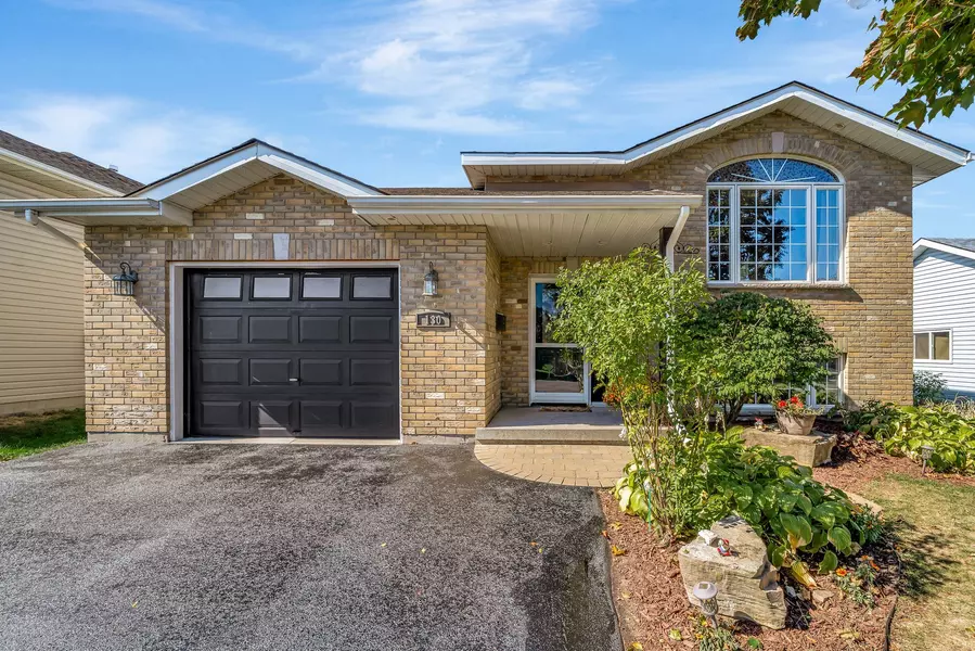 130 Finch DR, Belleville, ON K8P 5L4