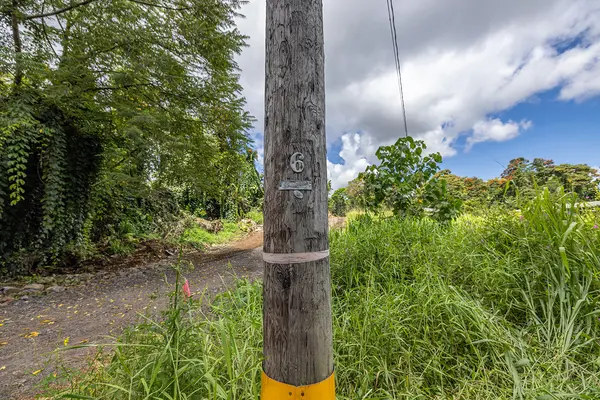 Hilo, HI 96720,108 HALE MANU DR
