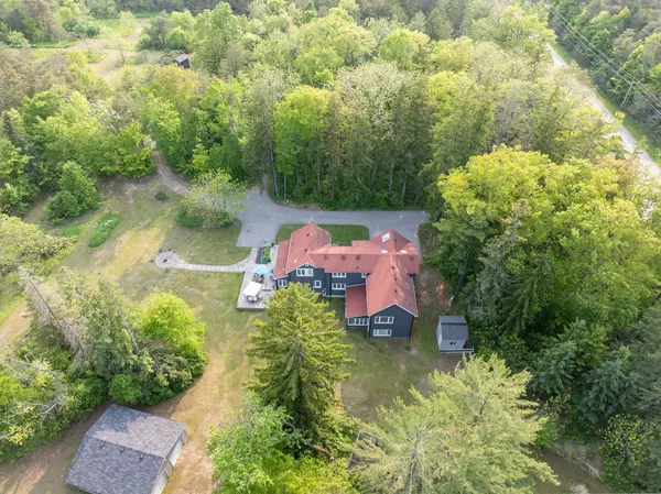 Whitchurch-stouffville, ON L4A 7X4,5845 Aurora RD