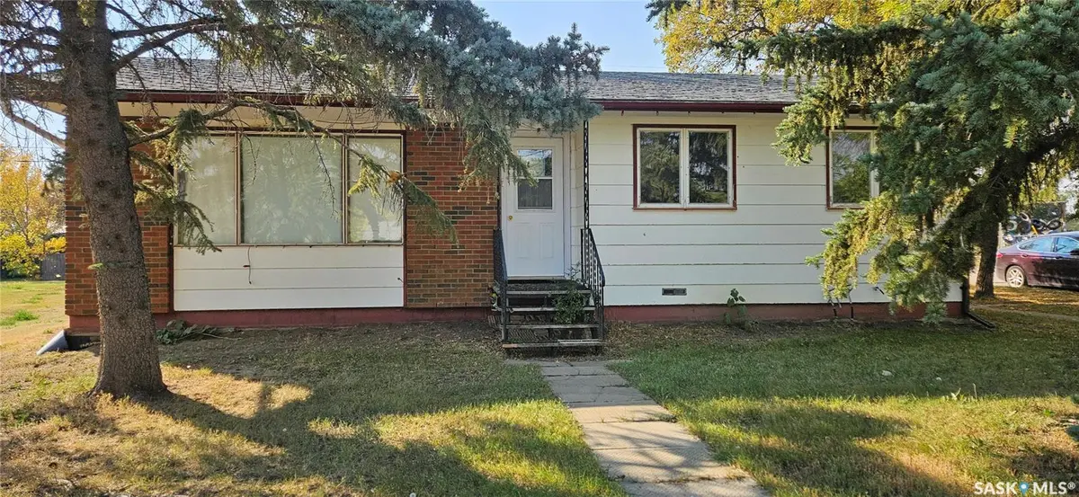 Vanguard, SK S0N 2V0,1101 Division STREET