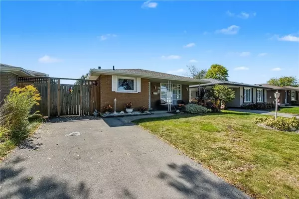 Hamilton, ON L9C 4V3,79 Gardiner DR