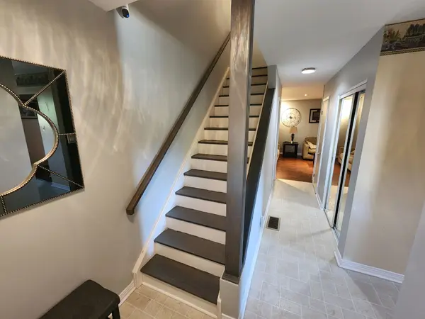 London North, ON N6G 2E9,344 HOMESTEAD CT N