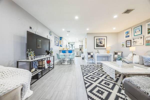 Greenacres, FL 33463,202 Shoreview Dr