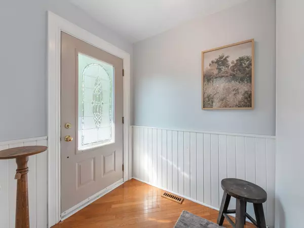 Toronto C15, ON M2H 2P4,284 Hollyberry TRL