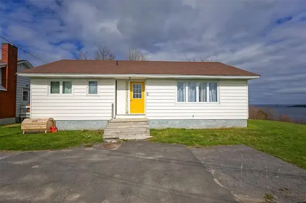 8 Bay Street, Carbonear, NL A1Y1B1