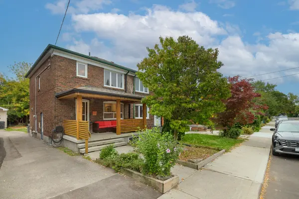 Toronto E01, ON M4L 2T3,53 Hertle AVE