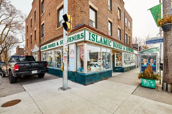 Toronto, ON M4L 1Z3,1395 Gerrard ST E