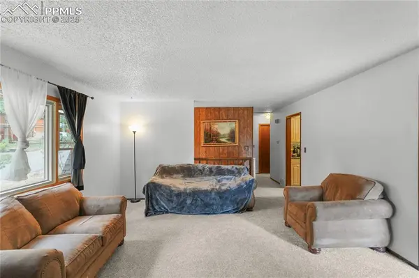 Woodland Park, CO 80863,1204 W Lorraine AVE