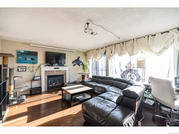 Comox, BC V9M 3C6,1426 NOEL Ave